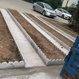 保山芝麻白花边石