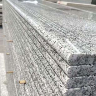 保山芝麻白楼梯踏步 花岗岩楼梯板材