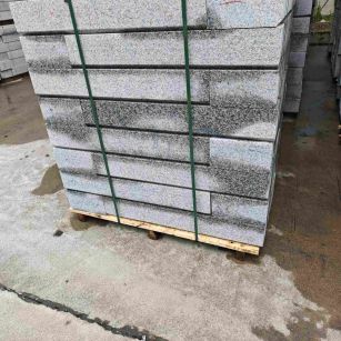 保山芙蓉白路牙石，马路牙子