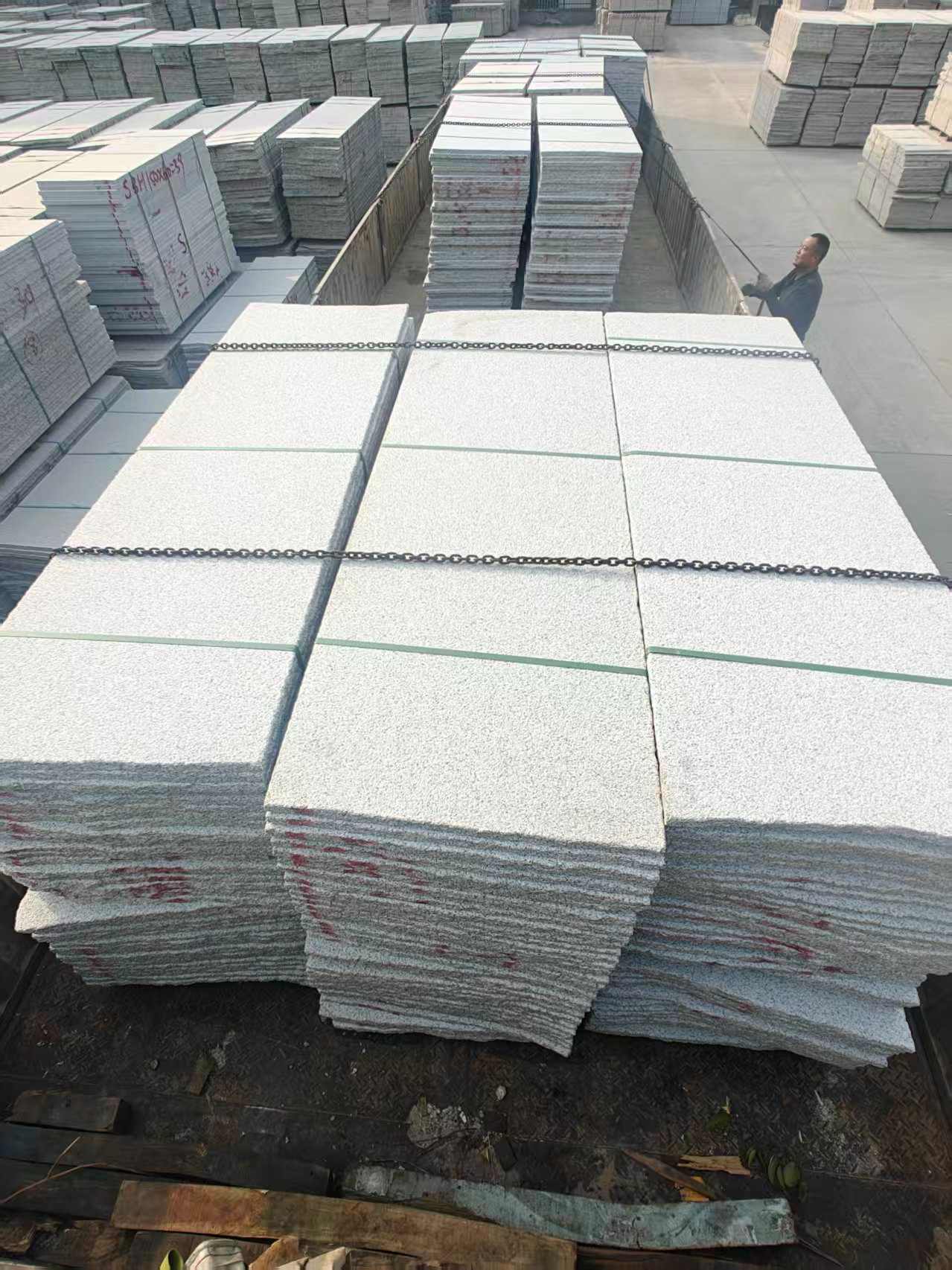 保山芝麻白毛板，石材毛板